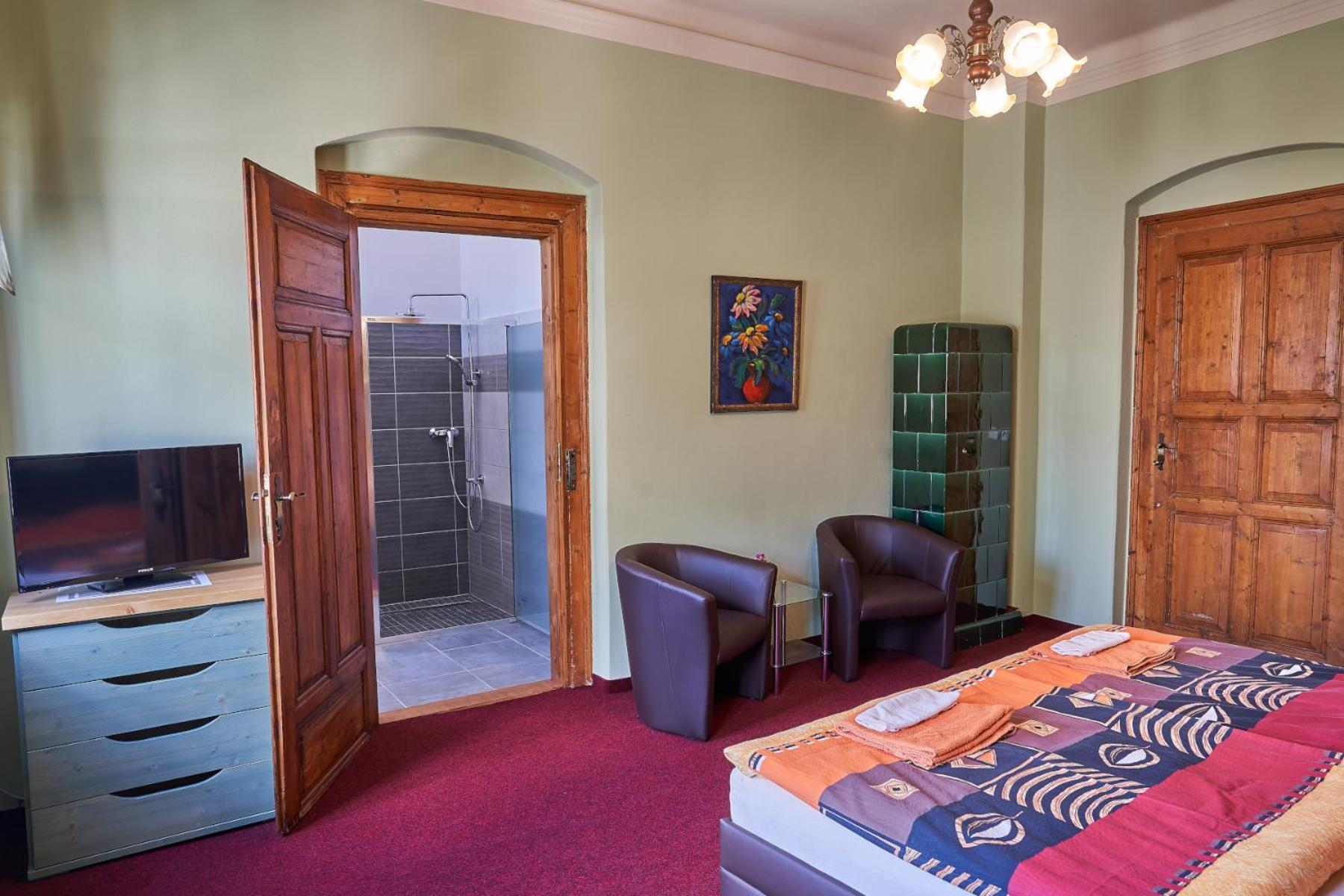 Pension Ulrika - Ubytovani Pod Hradem Локет Екстер'єр фото
