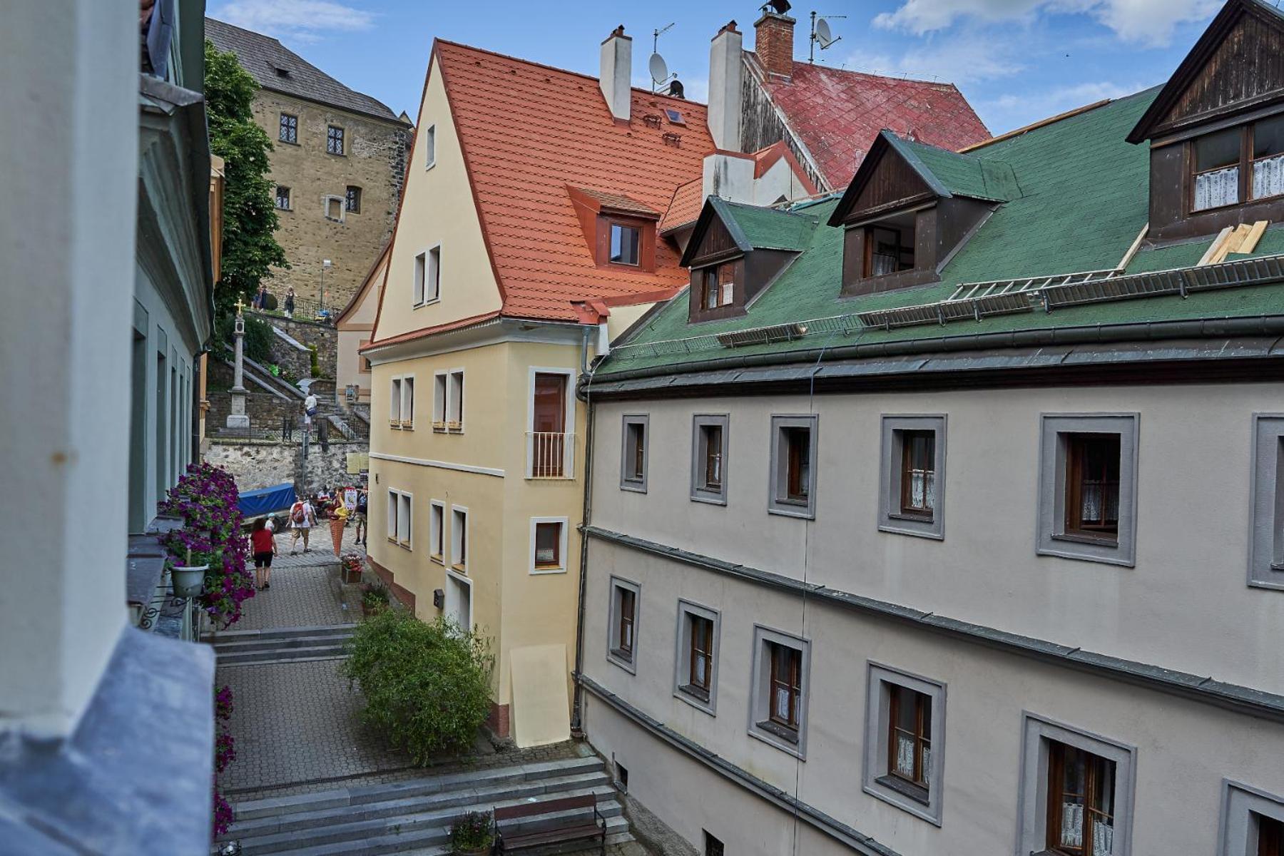 Pension Ulrika - Ubytovani Pod Hradem Локет Екстер'єр фото